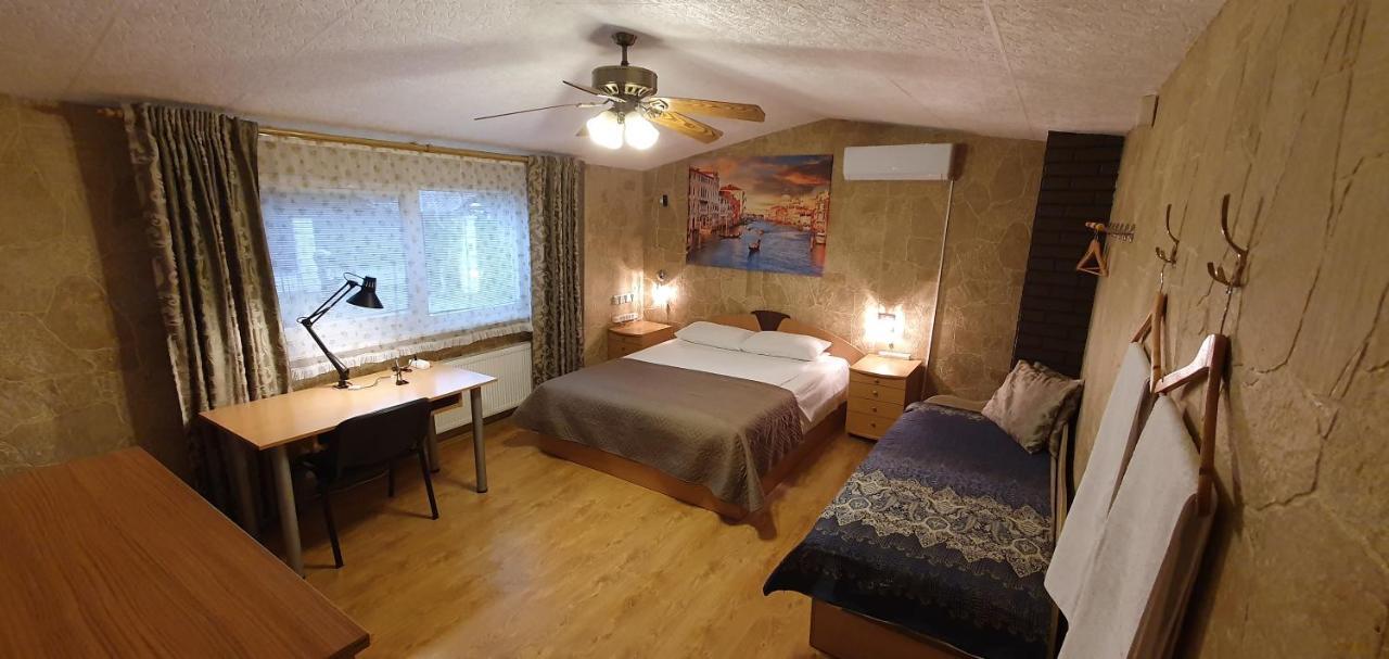 Aparthotel 4 ,, Cosy House Billiard " - Sauna & Parking Kaunas Luaran gambar